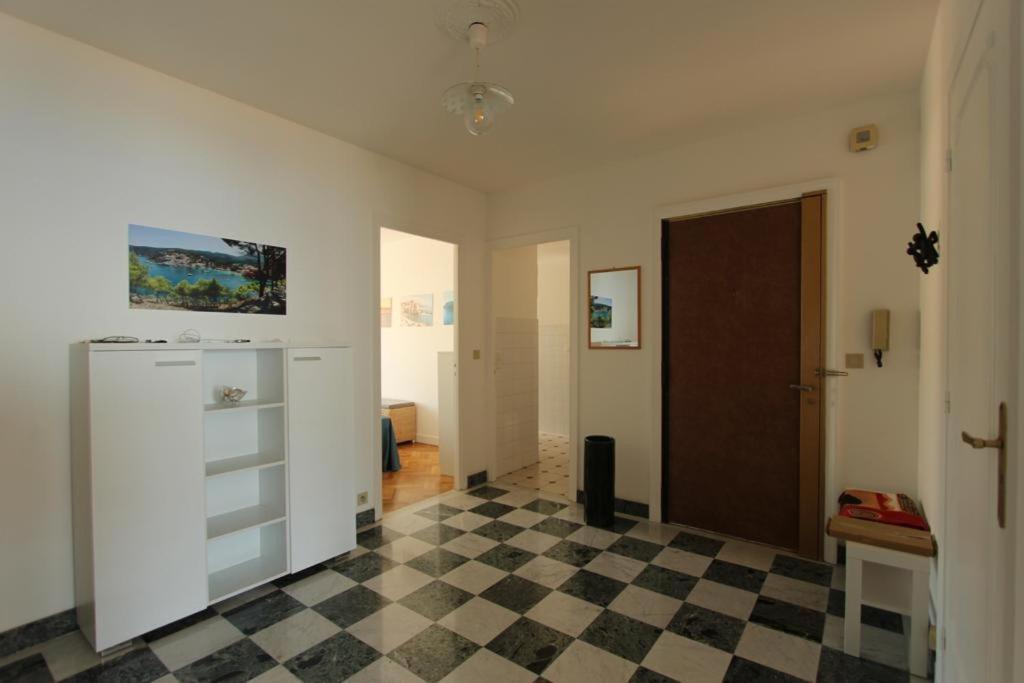 Appartement Front De Mer - Promenade Des Anglais Ницца Экстерьер фото